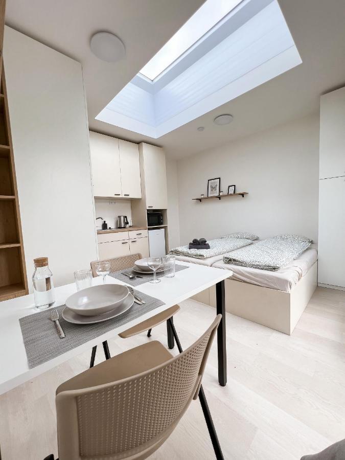 Celestial Apartments Μπρνο Εξωτερικό φωτογραφία